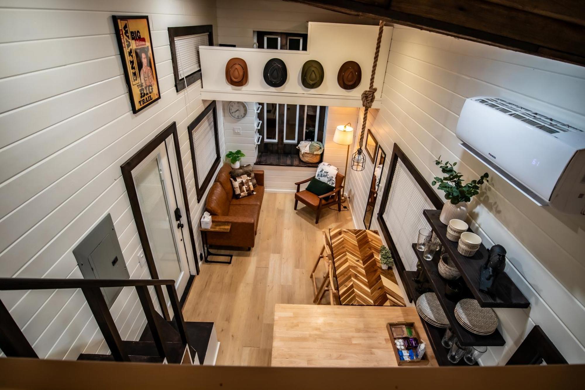 Unique Tiny Home Minutes From Downtown Елънсбърг Екстериор снимка